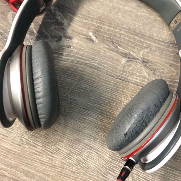 Beats By Dr Dre Solo HD Monster Wired On-Ear Headphone 3.5mm With Case Tested - Picture 9 of 11